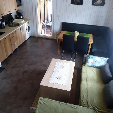 Alena Apartment Sarmellek