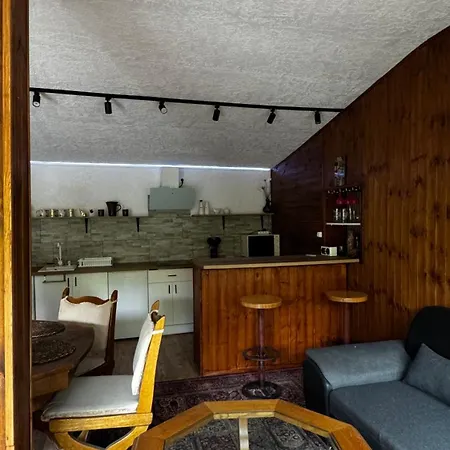 Alena Apartment